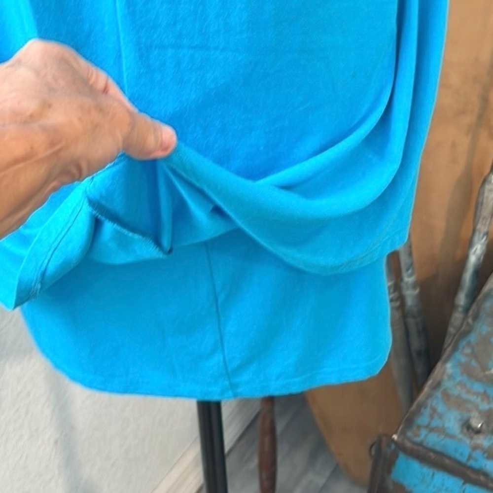 ISLE by Melis Kazan Paradise Blue Layered Tunic Tank Resort Travel ,EUC,Size M - Picture 4 of 12